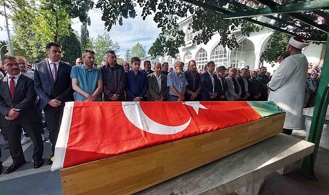 Lenf kanserine yenik düşen okul müdürüne son görev