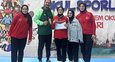 Lise öğrencisi Zengin bilek güreşinde Türkiye şampiyonu oldu
