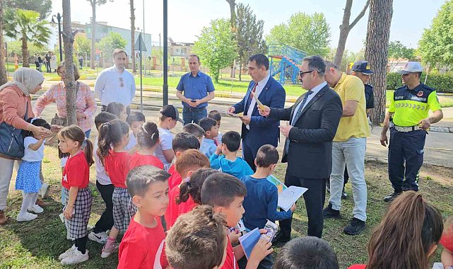 Nazilli'de minikler trafik kurallarını uzmanlarından öğrendi