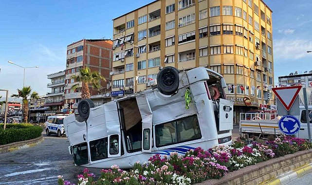 Nazilli'de trafik kazası: 3 yaralı