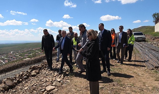 Nohutlu Tepe'de bungalov otelin temeli atıldı