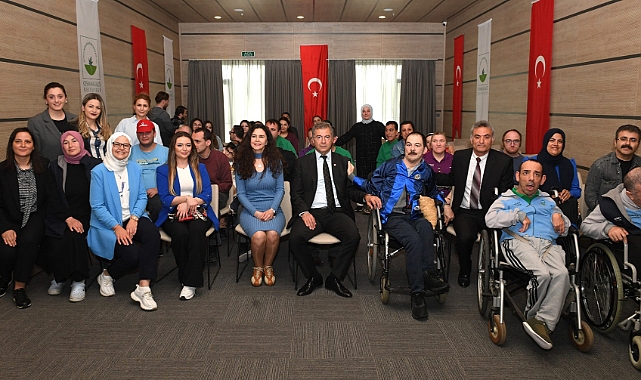Okuma aşkı engel tanımadı
