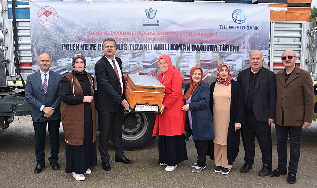 Ordu'da 48 üreticiye 2 bin 400 adet arılı kovan desteği verildi