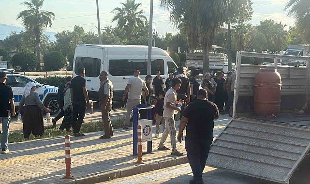 Pikaptan düşen çocuk hayatını kaybetti