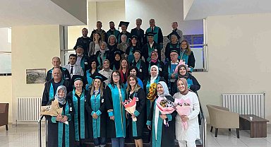 Rize'de 3. yaş üniversitesi ilk mezunlarını verdi