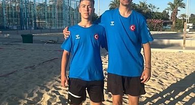 Salihli, Hentbol Milli Takımına 2 sporcu gönderdi
