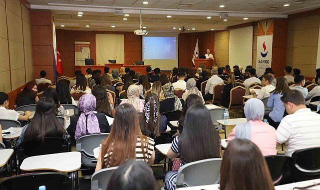 SANKO Üniversitesi'nde "Geçmişten günümüze hemşirelikte değerler sempozyumu" düzenlendi