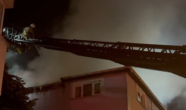Sarıyer'de anaokulunda başlayan yangın yan binaya sıçradı: 2 kişi dumandan etkilendi