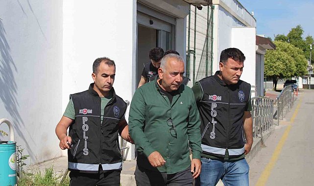 Seyhan Belediye Başkanı ile kocası da gözaltına alındı