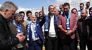 Taraftarlardan coşkulu uğurlama