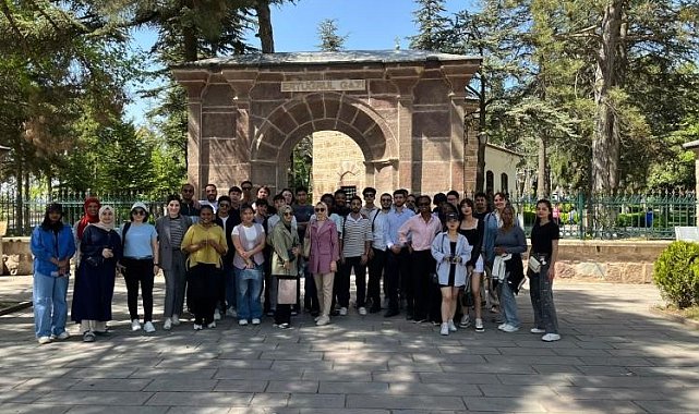 TÖMER öğrencileri tarihi yerleri gezdi