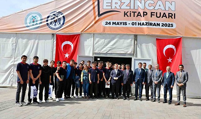 Vali Aydoğdu: "Kitap günümüzün yüzeyselleşen dünyasında bize derinleşmeyi, ince düşünmeyi öğretiyor"