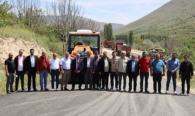 Yahyalı'da sıcak asfalt serimi başladı