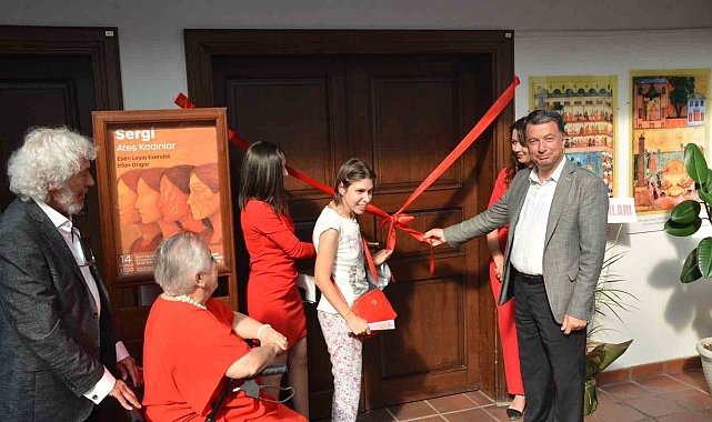 'Ateş Kadınlar' sergisi sanatseverlerle buluştu