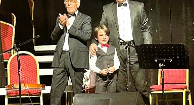 5 yaşındaki ritim ustası Bora 10. konserine hazırlanıyor
