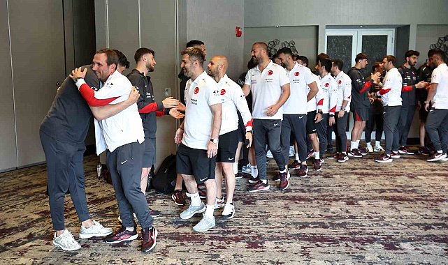 A Milli Takım'da bayramlaşma töreni yapıldı