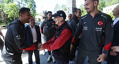 A Milli Takım'dan Aziz Sancar'a ziyaret