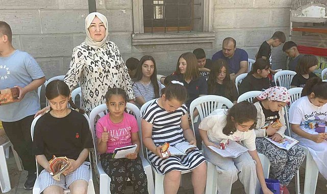 Alaplı ilçe halkının katılımıyla sessiz kitap okuma etkinliği düzenlendi