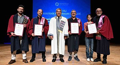 Anadolu Üniversitesi Akademik Performans Ödülleri sahiplerini buldu