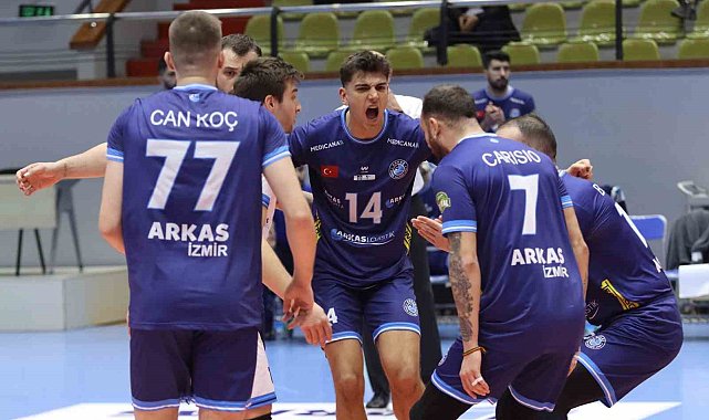 Arkas Spor'da 5 oyuncu gitti