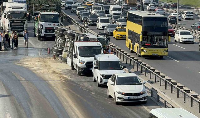 Bahçelievler'de beton mikseri devrildi: Basın Ekspres yan yol trafiğe kapandı