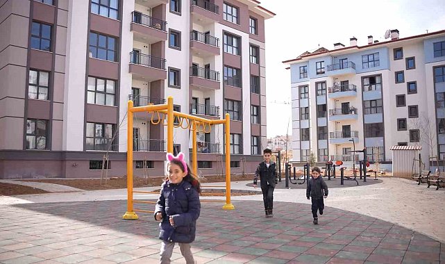Bakan Kurum, Malatya'da tamamlanan konutları paylaştı
