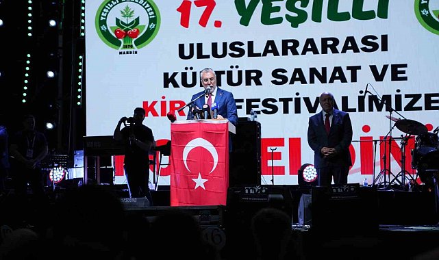 Bakanı Işıkhan "Yeşilli Uluslararası Kültür Sanat ve Kiraz Festivali"ne katıldı