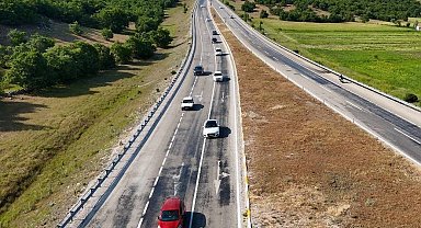Bayram tatilinden dönenler trafik yoğunluğu oluşturdu