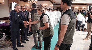 Bursa protokolü bayramlaştı