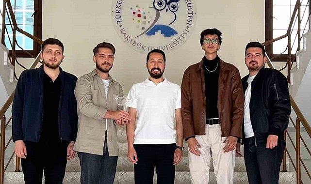Cam Adam Belgeseli "Etkileyici Senaryo Ödülü" aldı