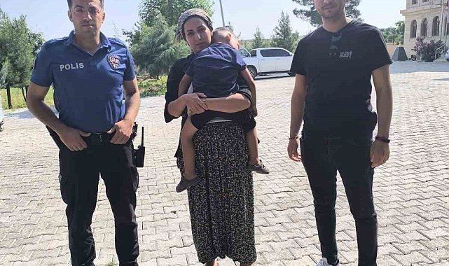 Dicle'de kayıp çocuk, polis tarafından bulunarak ailesine teslim edildi