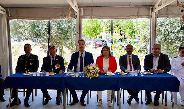 Didim'de ilçe protokolü bayramlaştı