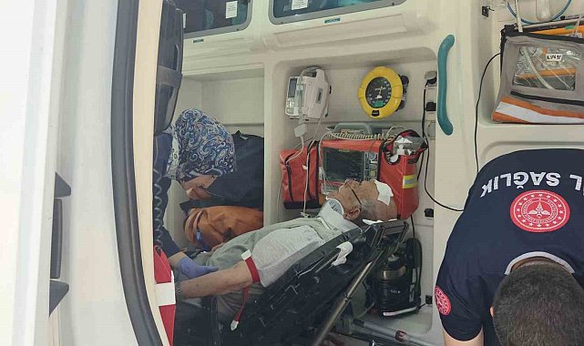 Direksiyon başında fenalaştı 4 araca çarparak durabildi