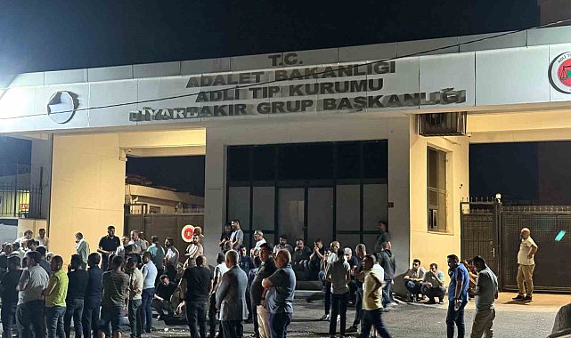 Diyarbakır'daki yangına ilişkin başsavcı vekili ve 2 savcı görevlendirildi