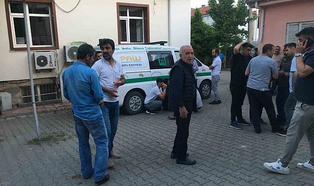 Elazığ'da 15 yaşındaki çocuk babasını öldürdü, annesini ağır yaraladı