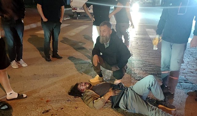 Erzincan'da motosiklet ile minibüsün çarpıştığı kazada 1 kişi yaralandı