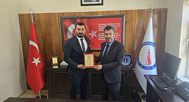 Gediz Meslek Yüksekokulu'nda müdürlük devir teslim töreni