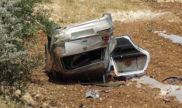 Gercüş'te virajı alamayan otomobil takla attı: 3 yaralı