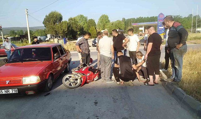 Hisarcık'ta otomobil ile motosikletle çarpıştı: 1 yaralı