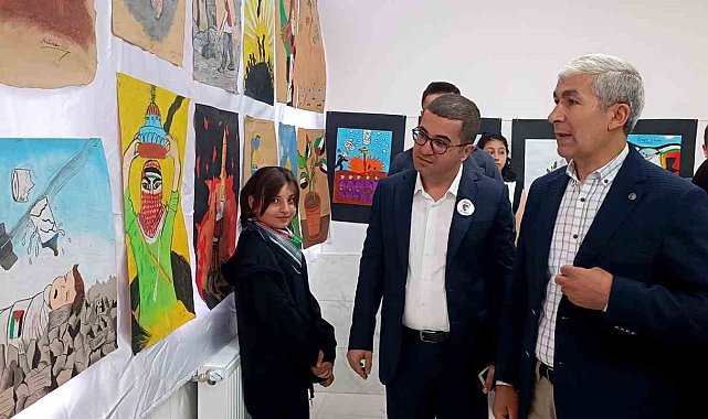 Kağızman'da 'Filistin' temalı resim sergisi açıldı