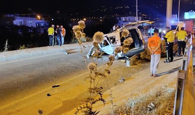 Kahramanmaraş'ta hafif ticari araç bariyere çarptı: 1 ölü, 1 yaralı