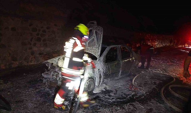 Kazdağları'nda çıkan araç yangınına itfaiye müdahale etti