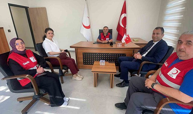 Kızılay Başkanı Yalçın'a hayırlı olsun ziyareti