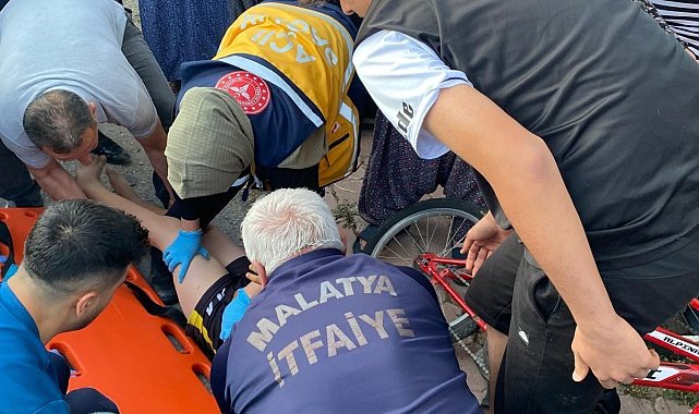 Kontrolden çıkan araç çocukların arasına daldı: 3 yaralı