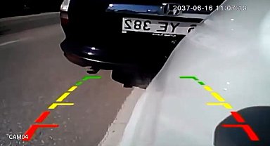 Mudanya Yolu'nda makas dehşeti...İki aracın karıştığı kaza kamerada