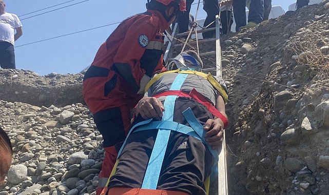 Ortaca'da uçurumdan düşen bir kişi kurtarıldı