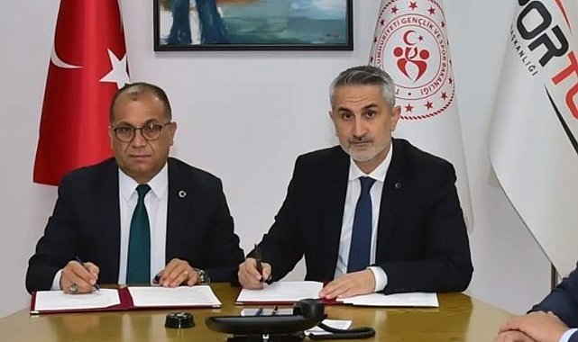 Saimbeyli'ye 5 adet halı saha yapılacak