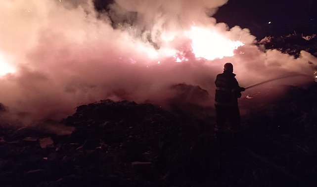 Samandağ'da çöplük yangını