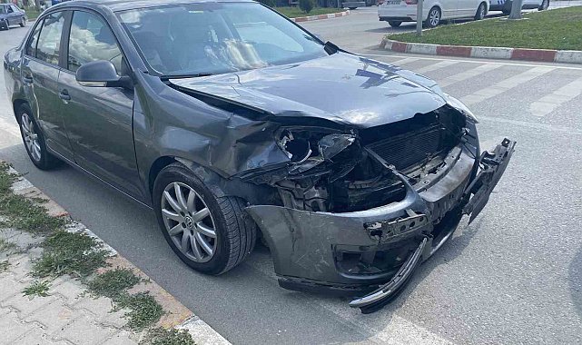 Samsun'da iki otomobil çarpıştı: 1 yaralı