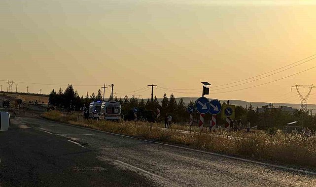 Siirt'te otomobil şarampole devrildi: 4 yaralı